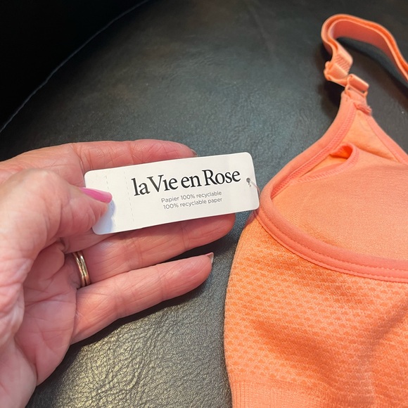 La Vie En Rose Light Pink Wireless Lightly Removable Padded Sports Bra Size M - Picture 4 of 6